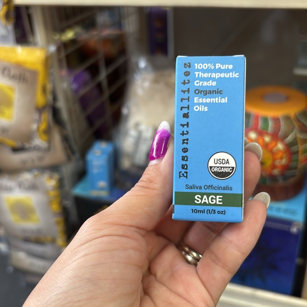Essentiallitez Sage Essential Oil